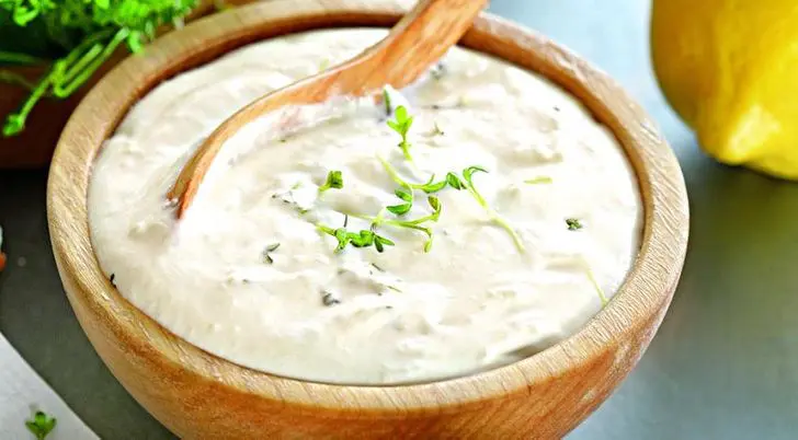 MOLHOS E PATÊS ZERO